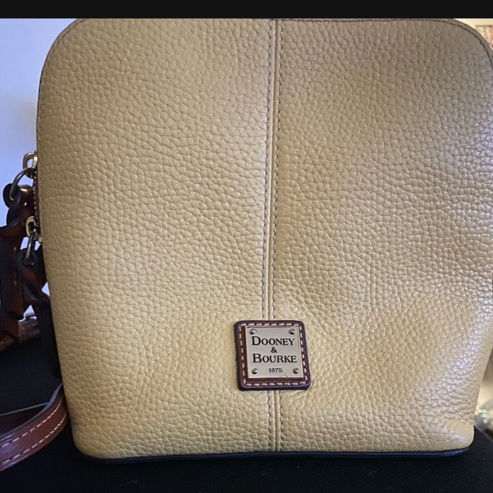 Dooney & Bourke Handbag